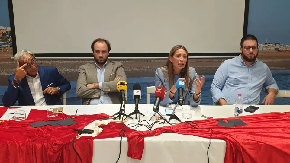 Un momento della conferenza stampa