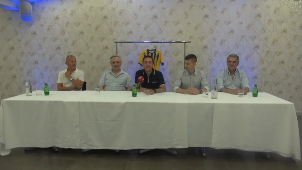 Un momento della conferenza stampa al ristorante L'Arcangelo