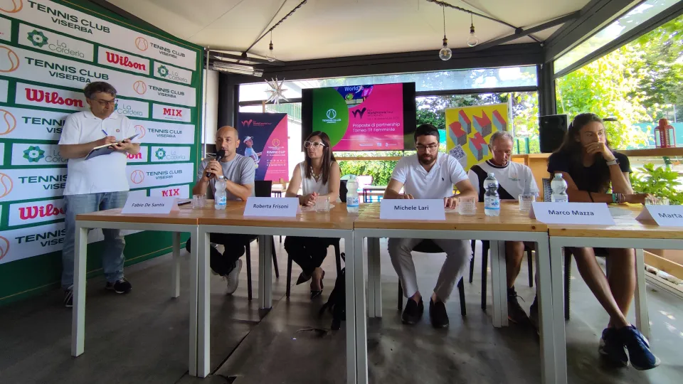 Un momento della conferenza stampa