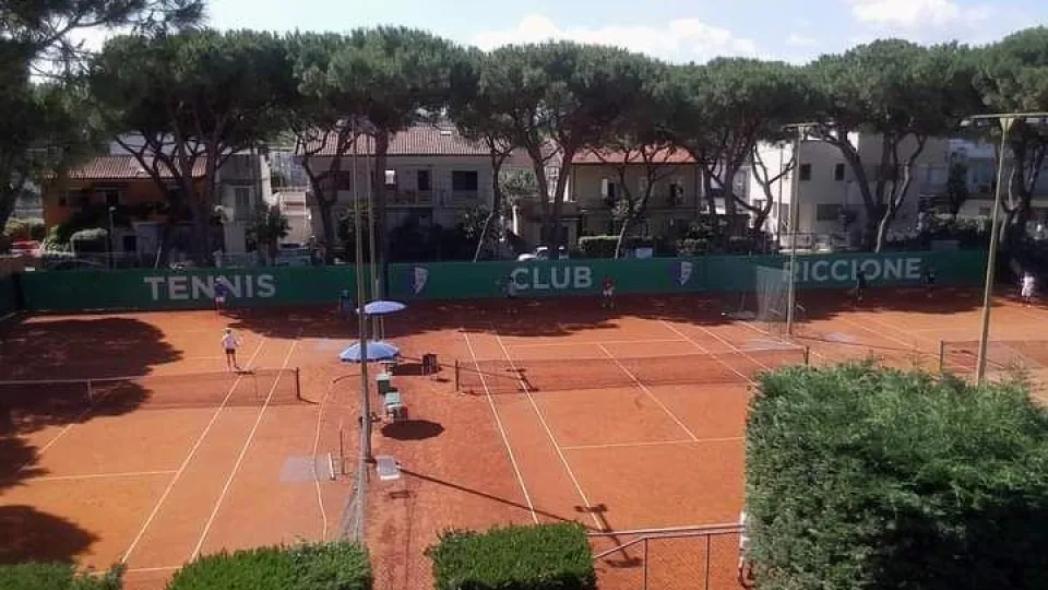 Una bella immagine dall'alto del Tennis Club Riccione