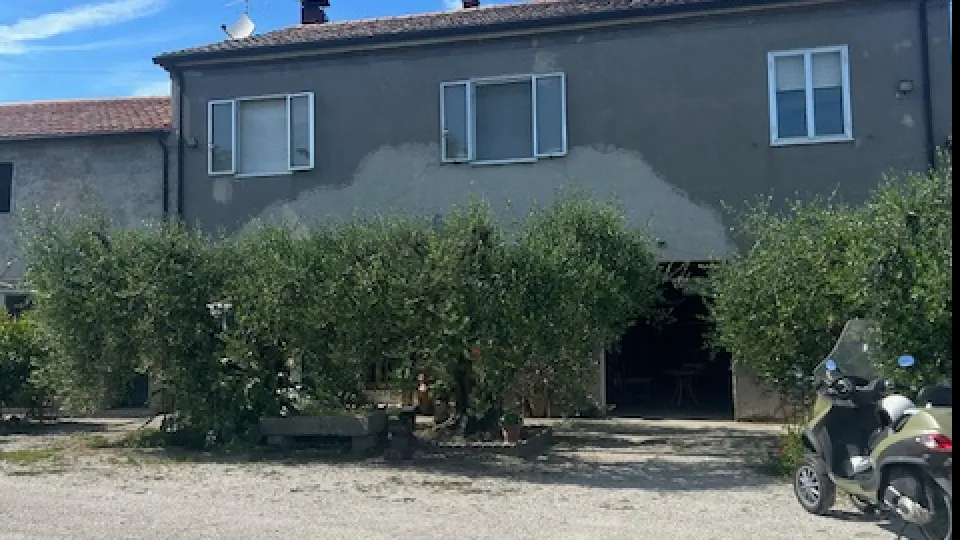 uno dei casolari interessati