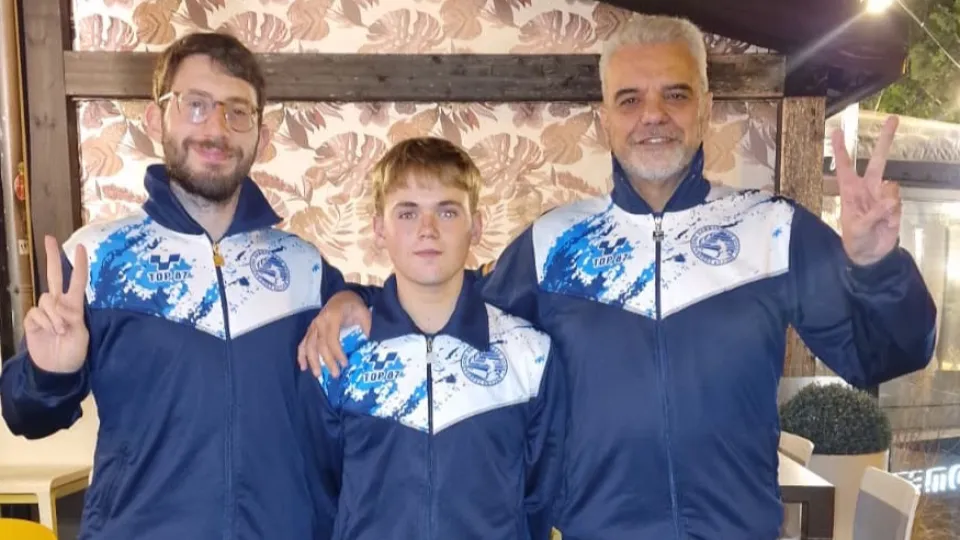 Valentino Santolini insieme al CT Marco Cesini e al capo delegazione Jacopo Frisoni