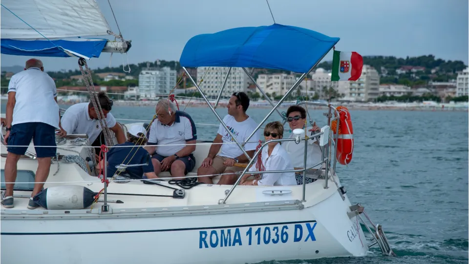 Vele bianche: a Riccione il mare diventa spazio di inclusione e condivisione