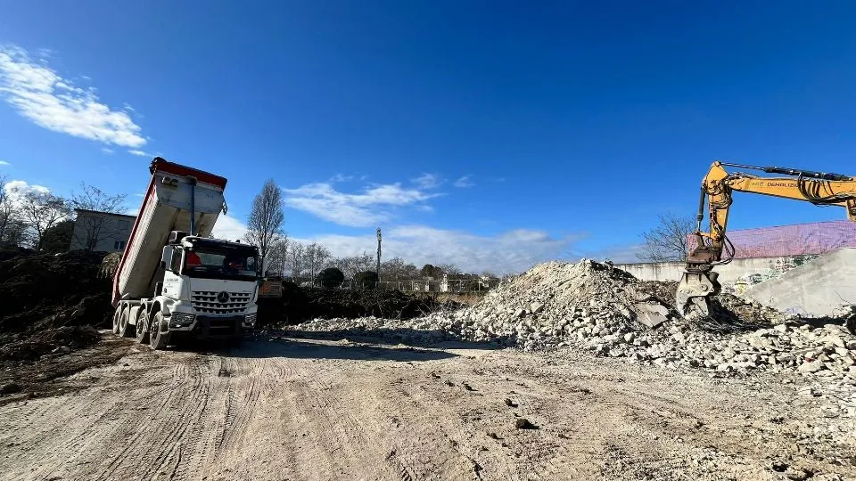 la situazione in via Ugo Bassi in questi giorni di gennaio
