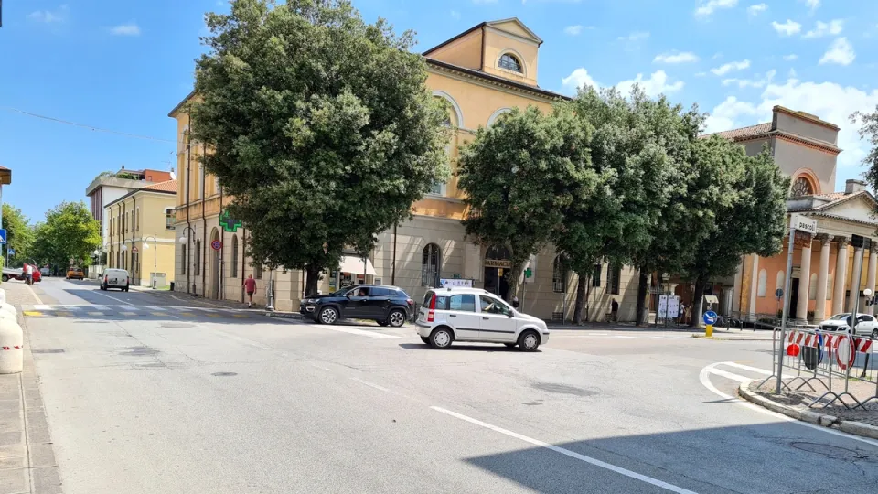 via Garibaldi e viale Mazzini