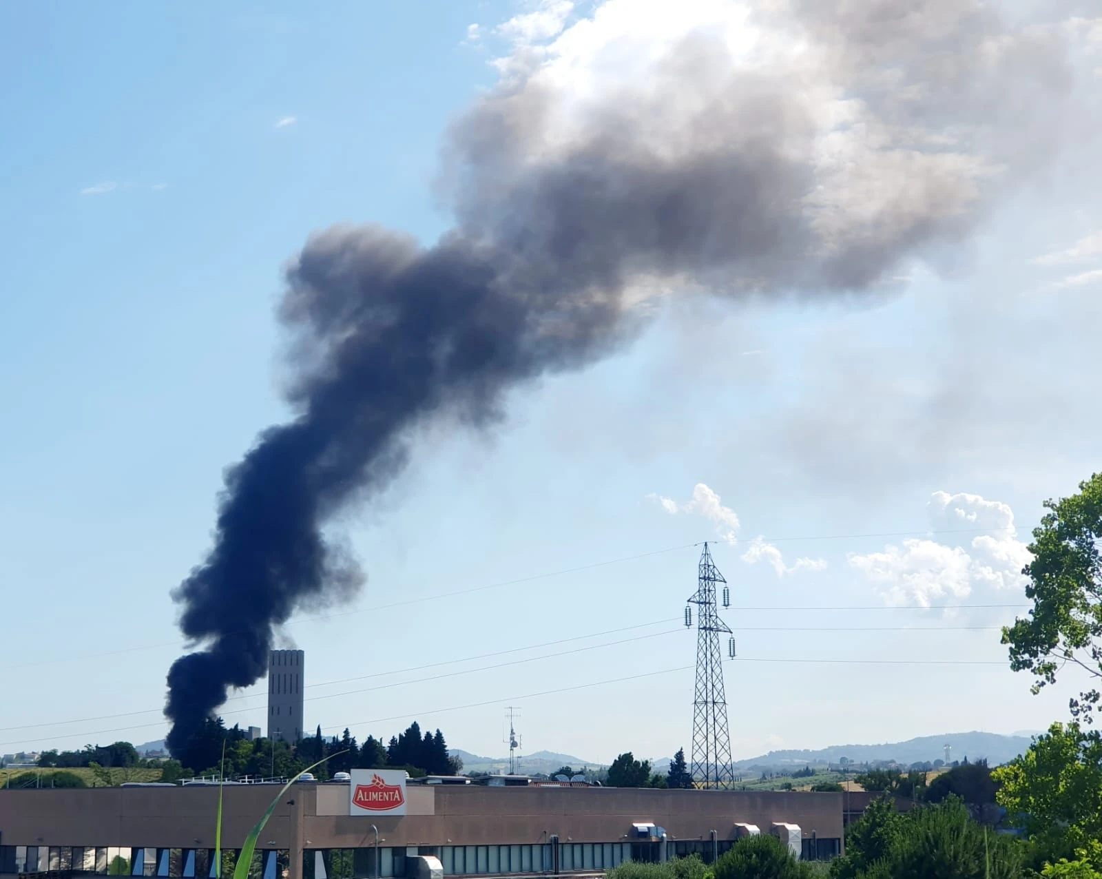fiamme a Raibano (Adriapress)