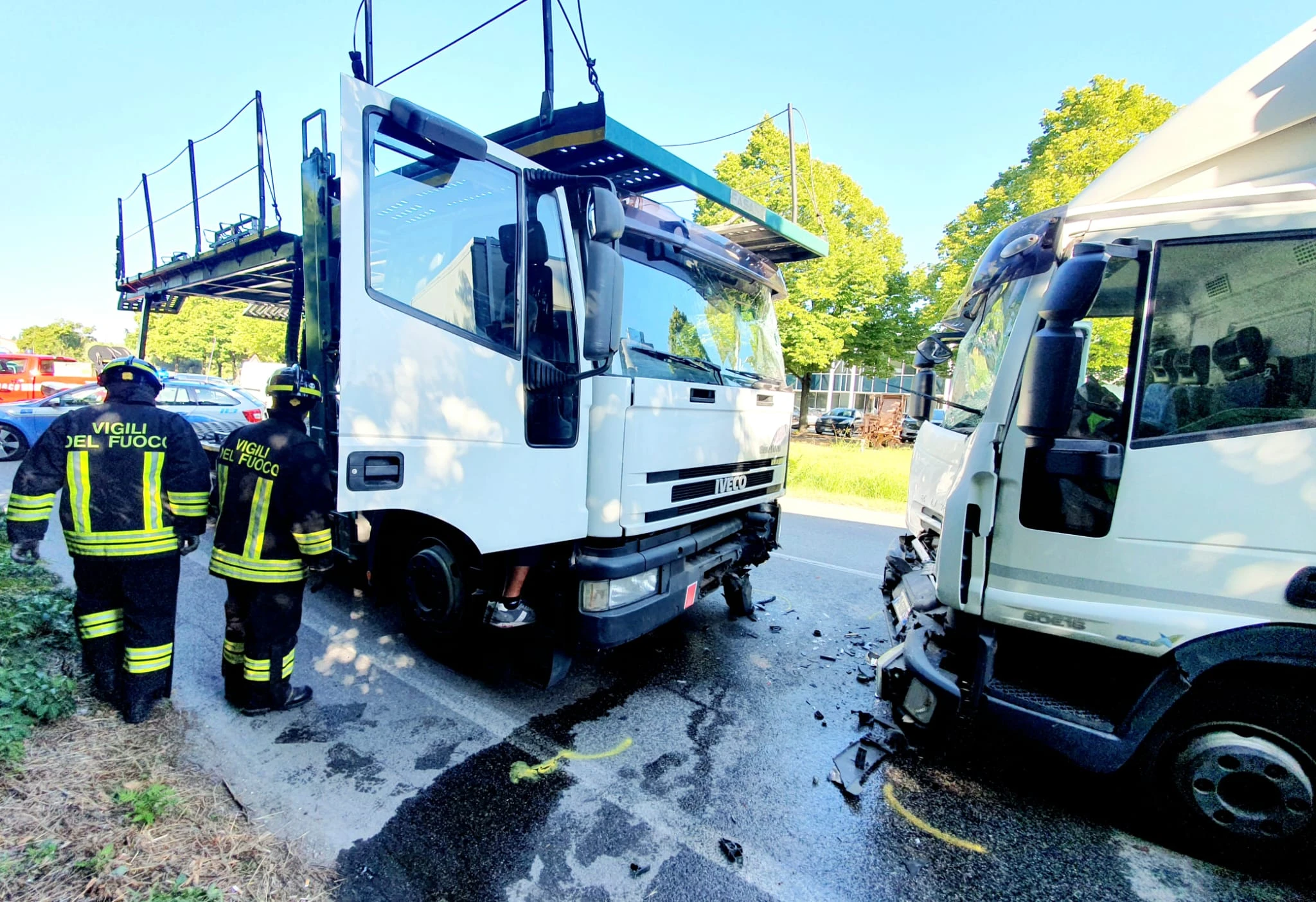 Scontro frontale sulla via Emilia a Santarcangelo (foto Adriapress)