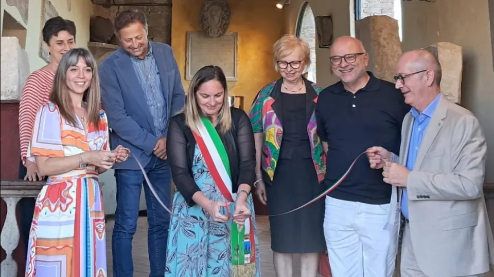 il taglio del nastro