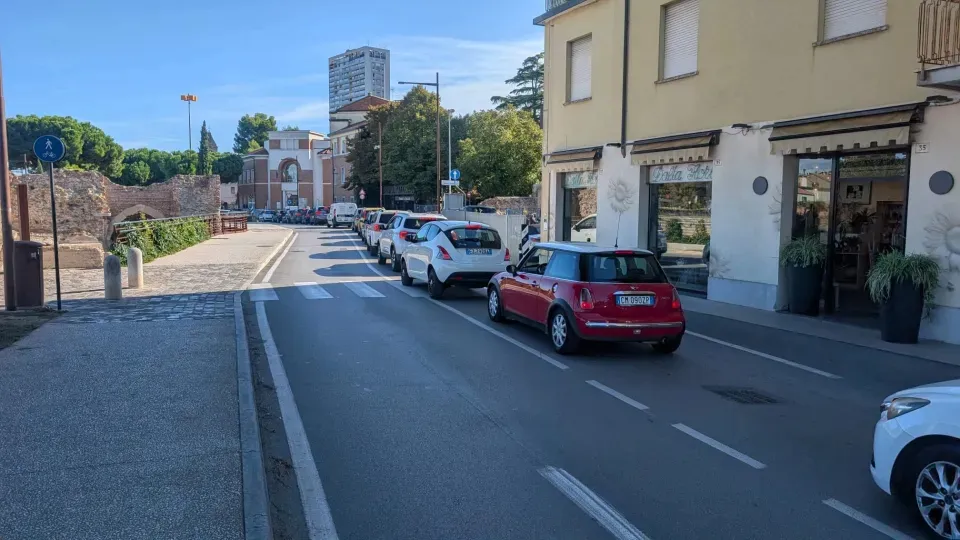 Traffico rallentato Via Bastioni Settentrionali