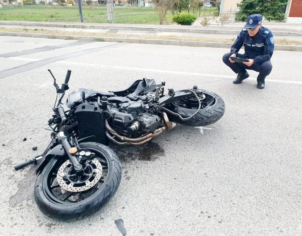 La Benelli di Evan Delogu dopo il terribile impatto