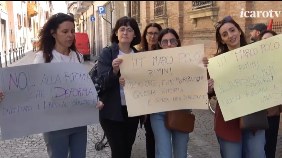 Alcuni dei docenti in sciopero