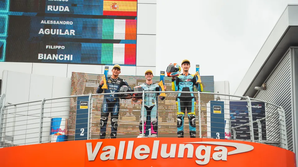 Alessandro Aguilar Carballo sul podio