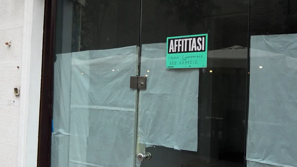 commercio al dettaglio in forte crisi