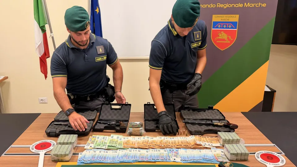 droga, armi e soldi sequestrati