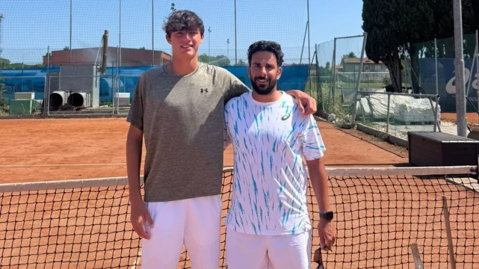 Fabio Leonardi, allievo della Galimberti Tennis Academy (con il maestro Giacomo Polidori)