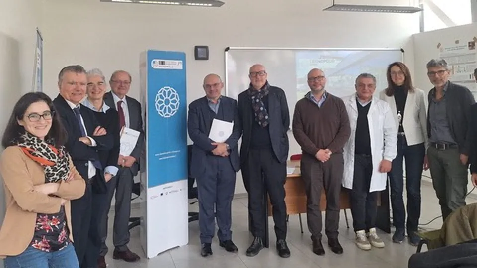 foto di gruppo al Tecnopolo