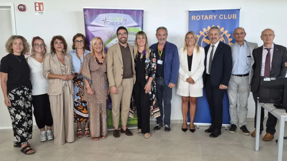 Foto di gruppo al termine della conferenza stampa