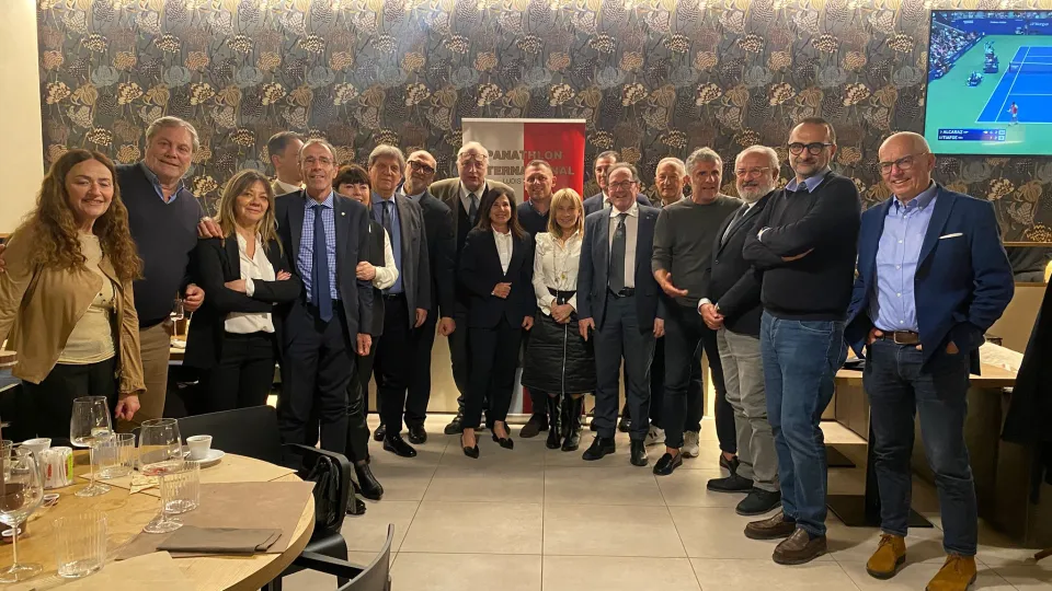 Foto di gruppo al termine della serata