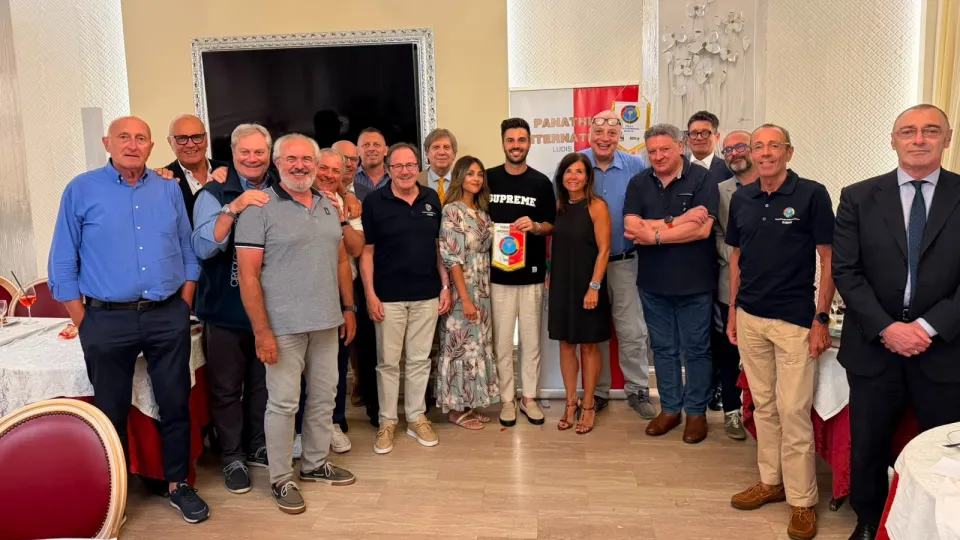 Foto di gruppo al termine della serata