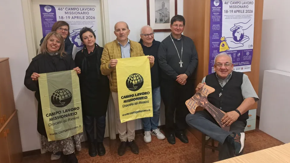 foto di gruppo alla conferenza stampa