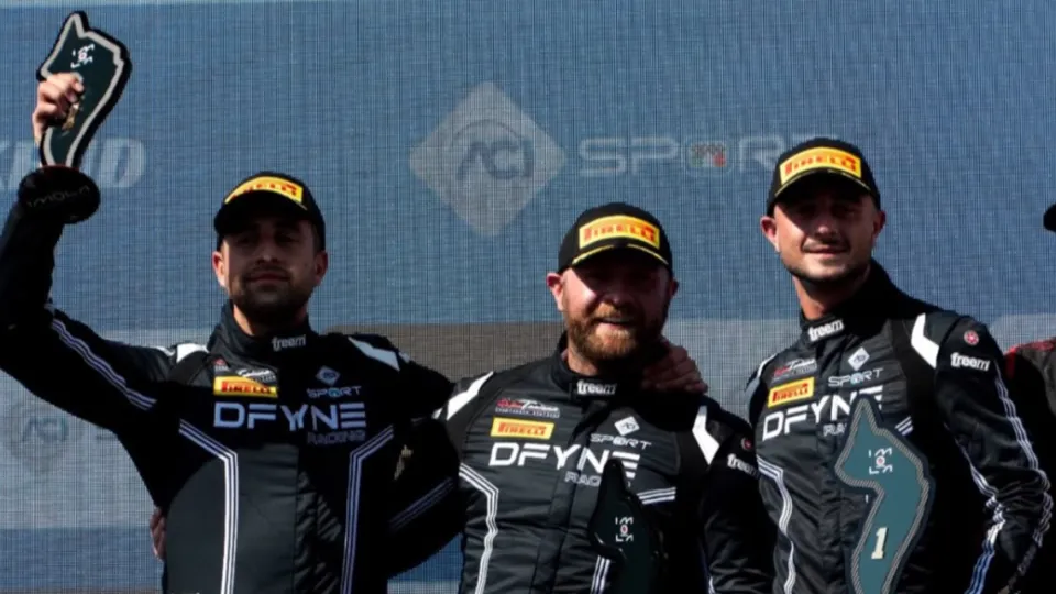 Giacomo Altoè sul podio a Imola
