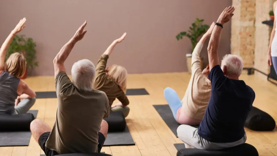 ginnastica dolce anziani