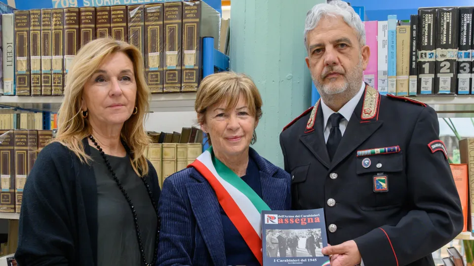 ' I Carabinieri del 1945 - La Liberazione'- volume donato alla biblioteca di Riccione