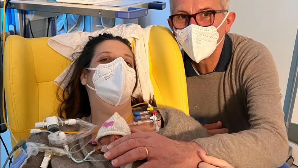 i genitori e la piccola in ospedale