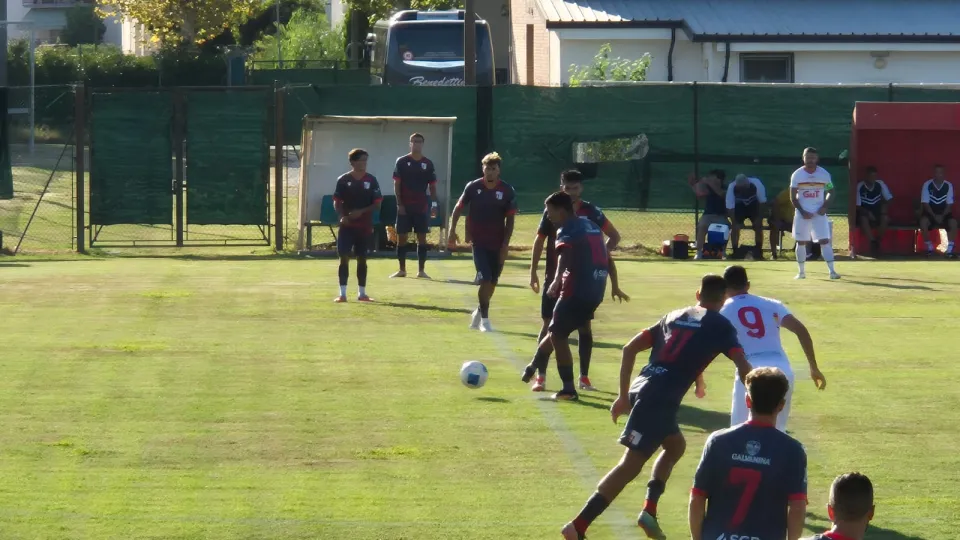 Il calcio d'inizio (Foto ©Baio)