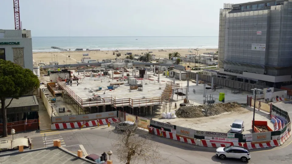 Il cantiere del parcheggio Tripoli