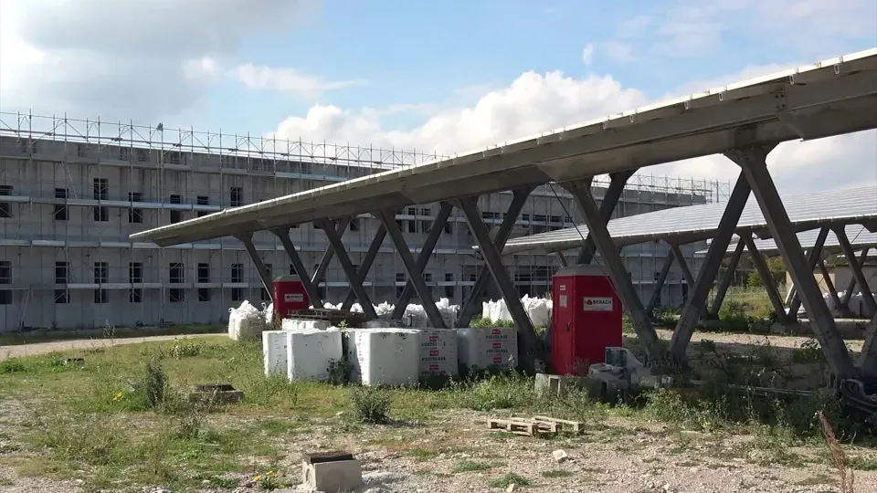 il cantiere fermo al centro sportivo Gaiofana