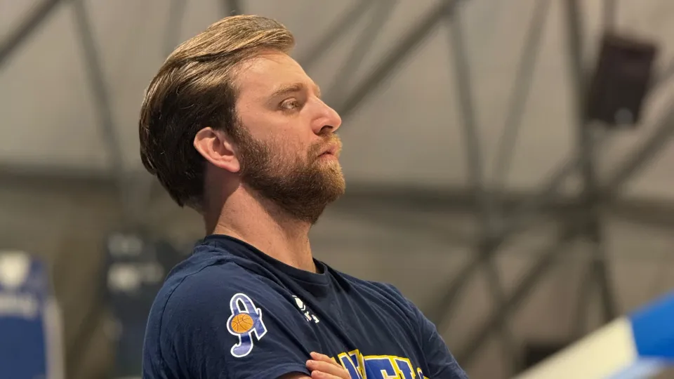 Il coach dell'Under 19 Angels/RBR, Filippo Calzolari