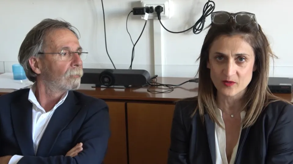 il direttore Ausl Carradori e la direttrice dell'Infermi Raggi (@newsrimini)
