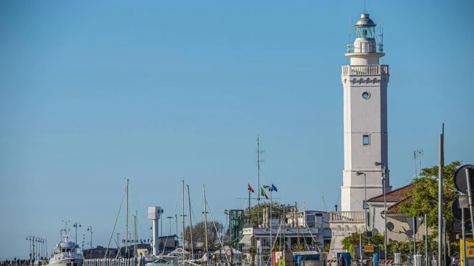 il faro di Rimini (@Riminiturismo)