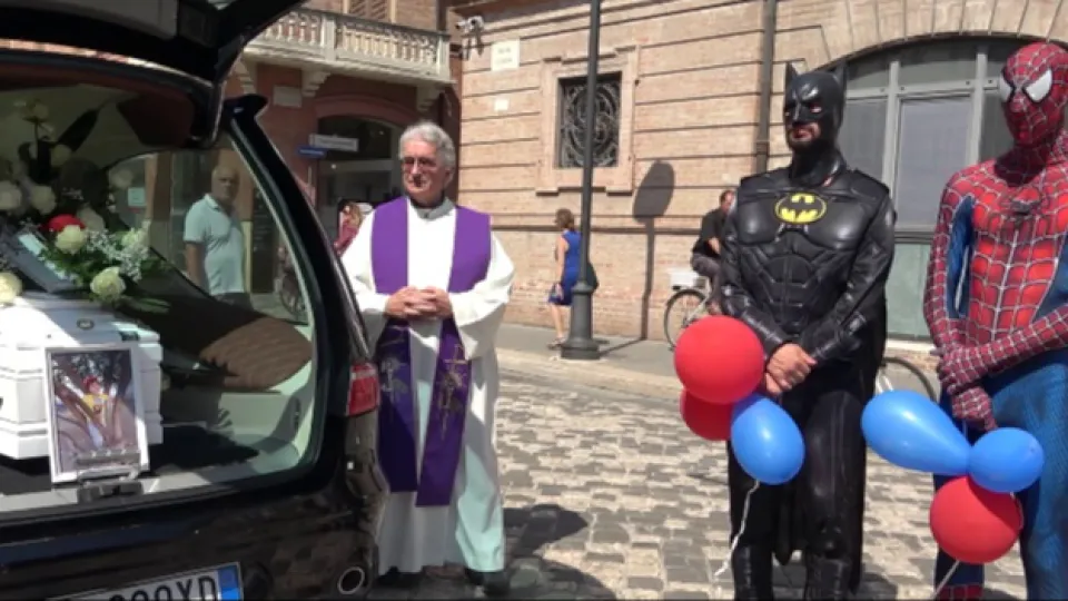 il funerale di Manuel e Graziana (@newsrimini)