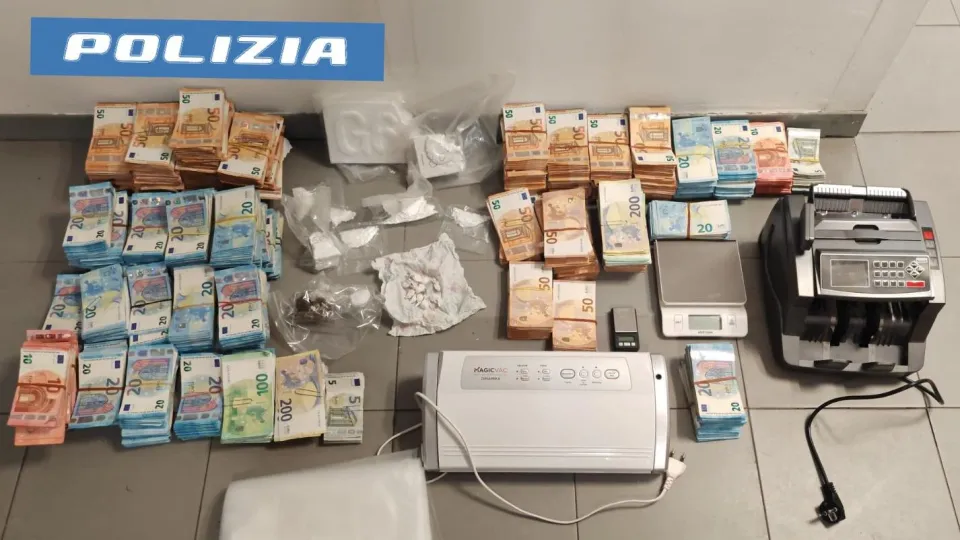 Il materiale sequestrato