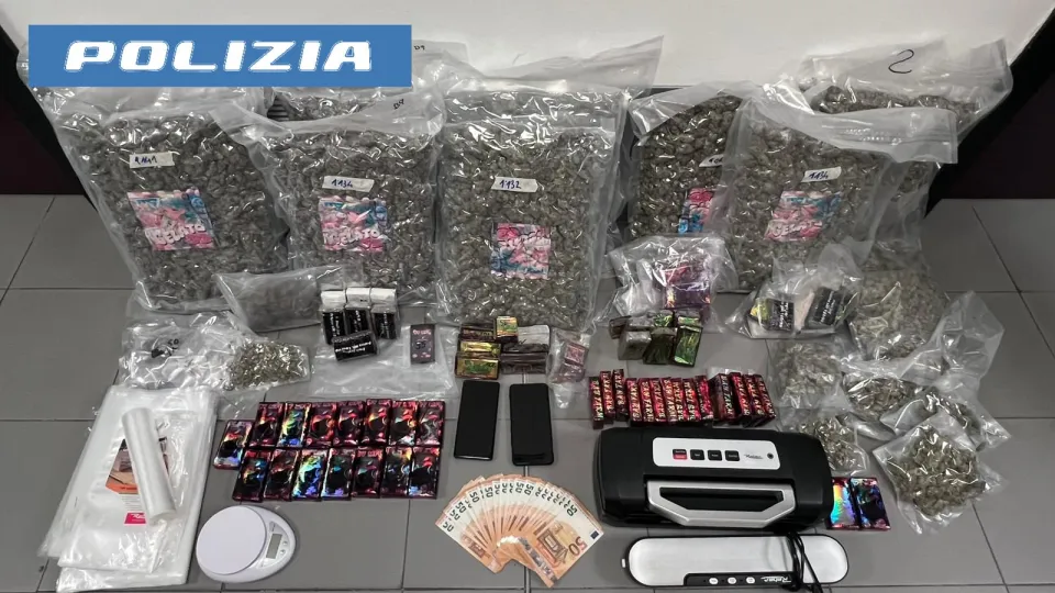 il materiale sequestrato