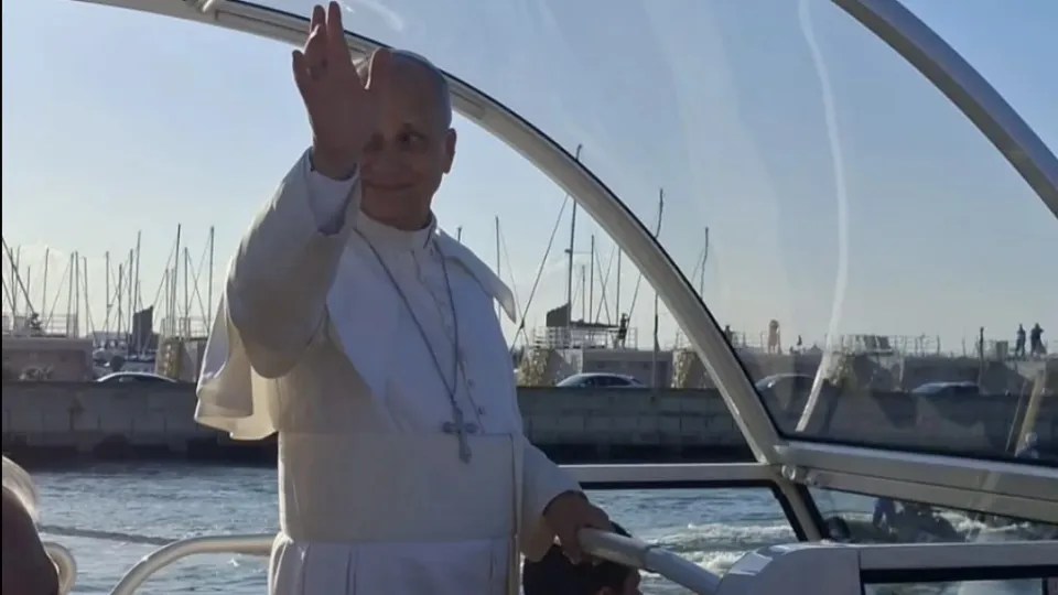 Il Papa sul porto di Rimini