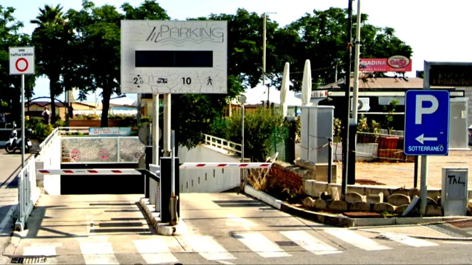 il parcheggio (Google Maps)