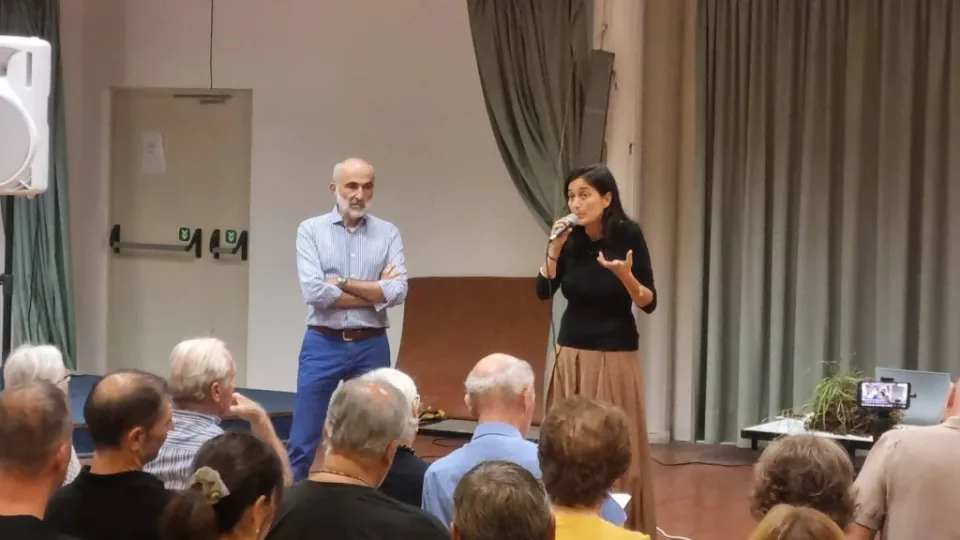 Il prof Pilleri insieme ad Arianna Lanci di Lipu