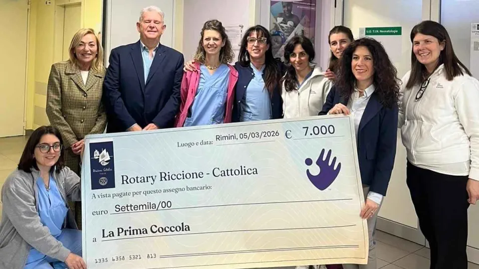 La donazione di 7mila euro del Rotary Riccione-Cattolica