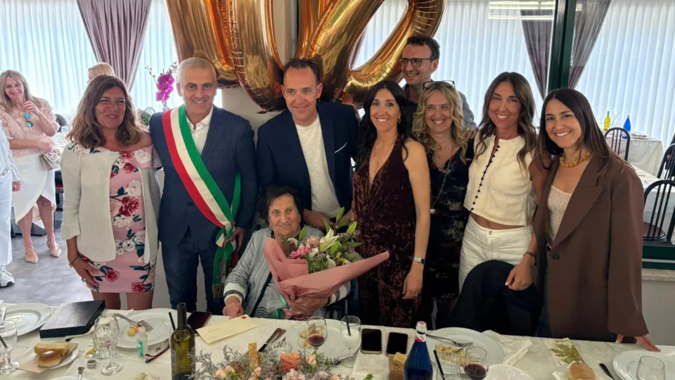 la festa per i 100 anni di Luisa Tosi