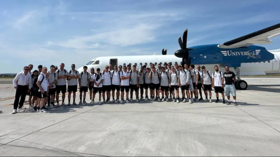 La Fiorita prima di salire sull'aereo