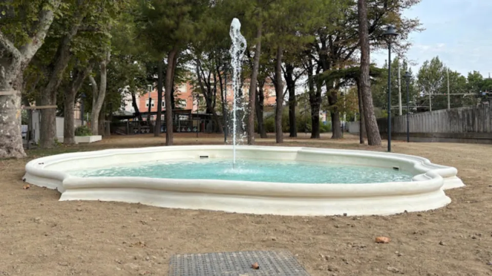 la fontana storica nei giardini Silver Sirotti