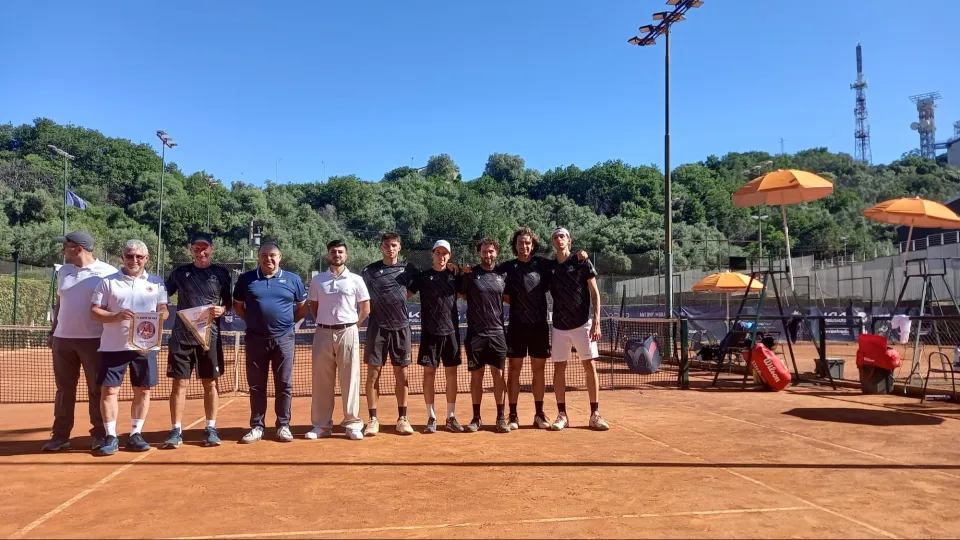 La formazione del Tc Viserba schierata in Sicilia