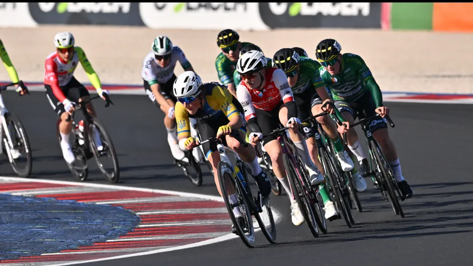 La gara di ciclismo sul Misano World Circuit