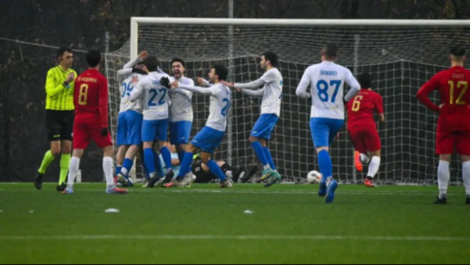 La Libertas esulta dopo un gol