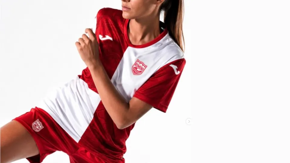 La maglia di gioco della Femminile Rimini Calcio