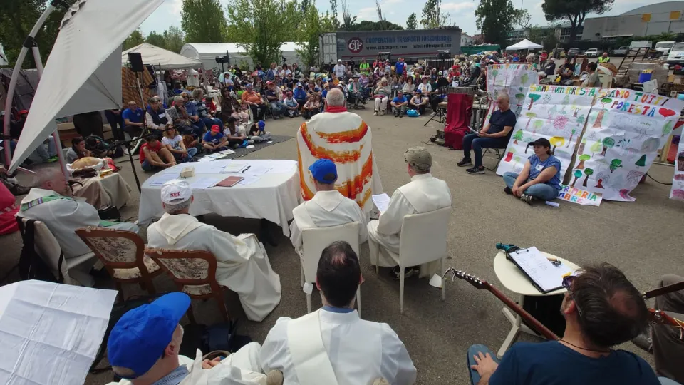 La Messa al Campo Lavoro