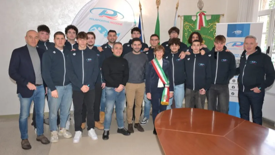 La prima squadra di pallanuoto della Polisportiva Riccione in Comune